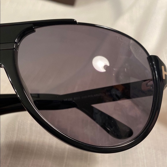 Tom Ford Black Sunglasses with Case - Picture 4 of 16